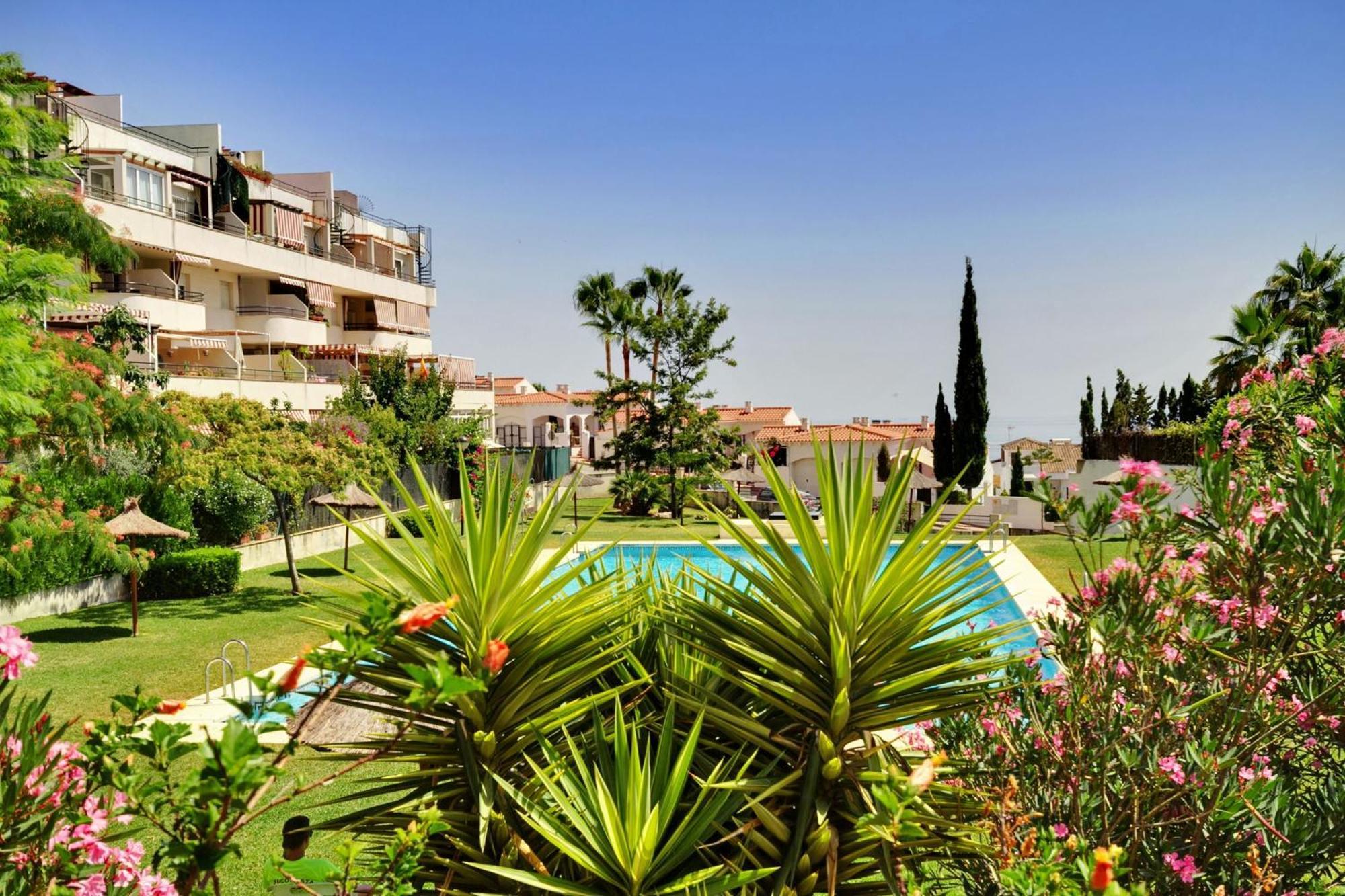 Del Parque Flats - Golf & Beach Terrace มาลากา ภายนอก รูปภาพ